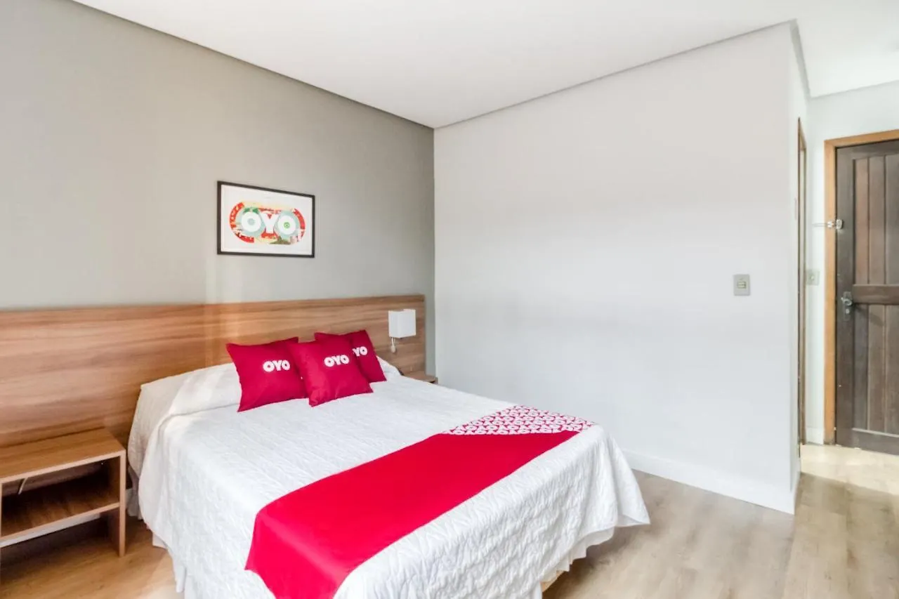 Oyo Hotel Lancaster, Porto Alegre