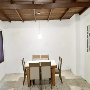 Pousada Central - Prox Da Rodoviaria, Shoping Total, Hosp Santa Casa E Presidente Vargas Hostal